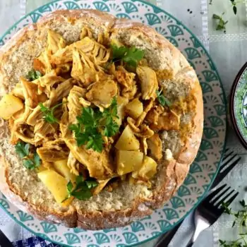 Pulled Chicken Bunny Chow with Fresh Pot Bread