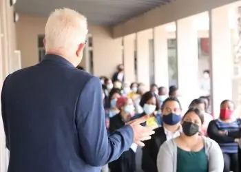 Premier Alan Winde hears what Wynberg social workers have to say