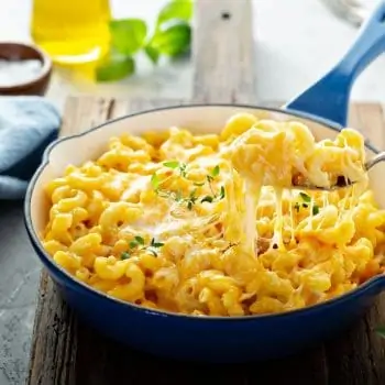 Traditional Macaroni and Cheese with extra Crunch