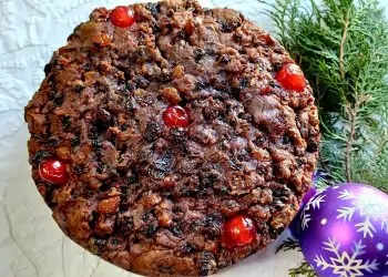 The Perfect Fruit Cake to make before Christmas.