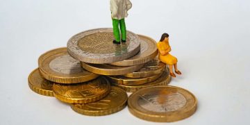 "Divorce Month January" - here's how to stay committed to your finances