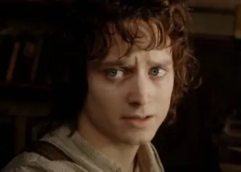 Elijah Wood admits that he's never read "The Lord of the Rings"