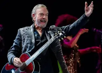 Take a trip down memory lane - Neil Diamond's Top 10 songs!