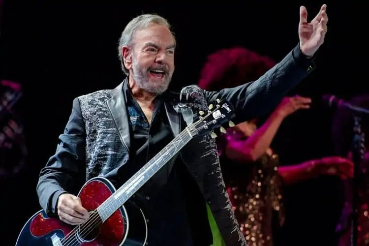 Take a trip down memory lane - Neil Diamond's Top 10 songs!