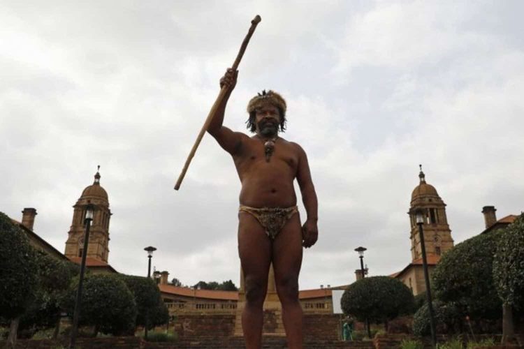 [WATCH] SA's Khoisan "King" arrested for growing dagga outside Union Buildings