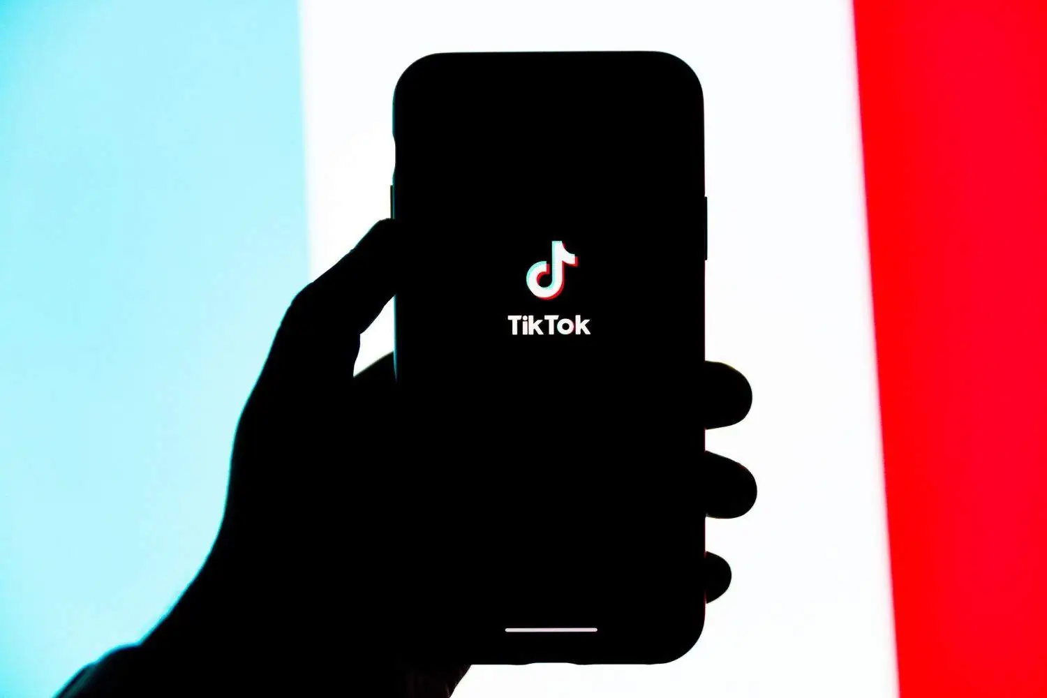 Tinder Swindler inspiring the inner con artist in these TikTok users