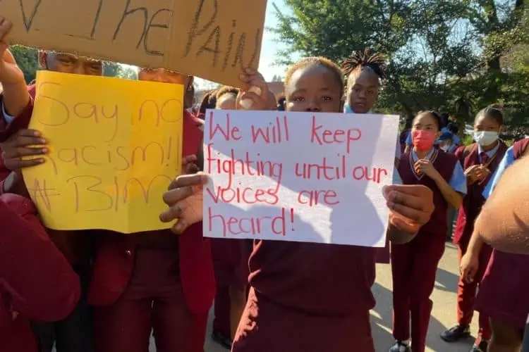 [WATCH]: Chaotic protests at Hoërskool Jan Viljoen after racism claims arise