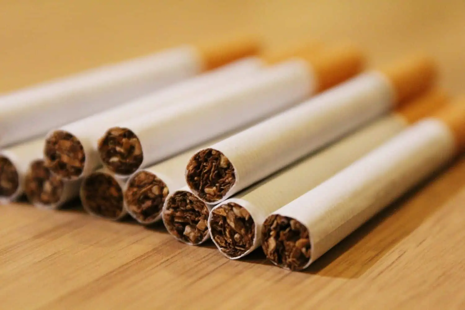 Top News for 7 April 2022 - Illegal tobacco sales deprive the 'fiscus' of R19 billion per year