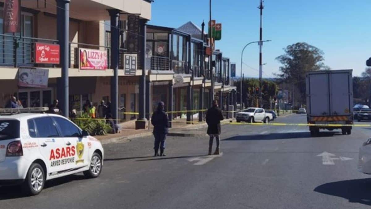 Melville Robbery shooting image