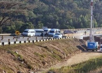 Mbombela Shutdown: Angry taxi drivers block entry to Kruger National Park over fuel price hikes