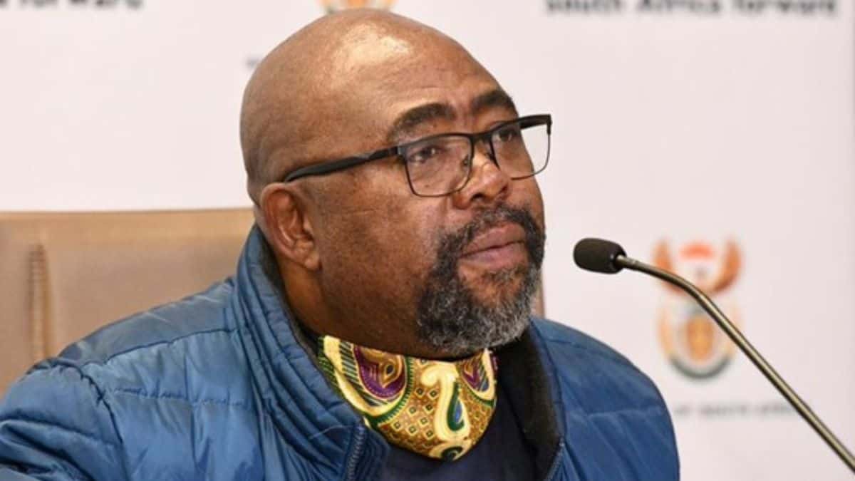 Labour Minister Thulas Nxesi vows to oppose any attempt to privatise Eskom