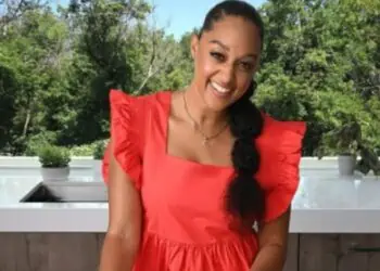 Tia Mowry