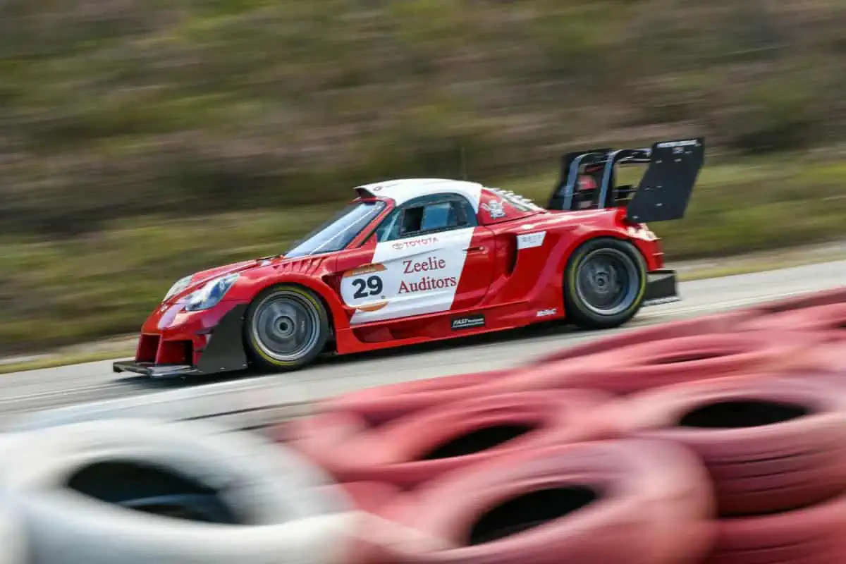 Pieter Zeelie - 2002 Toyota MR2 Super GT - photo Rob Till.jpg