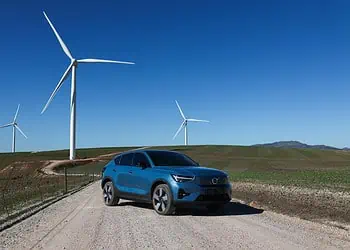Volvo C40 Recharge, Klipheuwel Wind Farm, South Africa.jpg