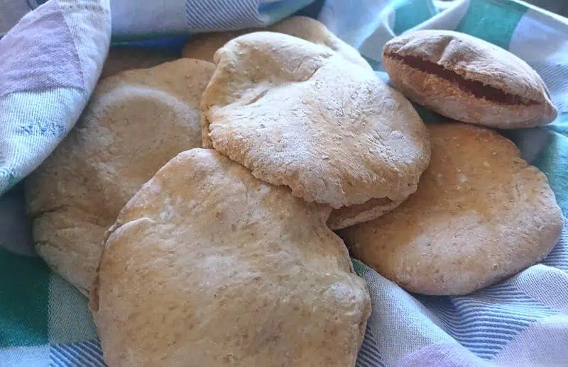 HOMEMADE PITA BREAD