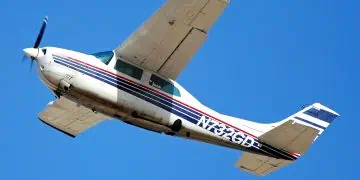 Phot not of Cessnav210 involved in the plane crash in Lanseria. For illustrative purposes only. Photo By Tomás Del Coro from Las Vegas, Nevada, USA - 1976 Cessna 210L N732GD, CC BY-SA 2.0, Link