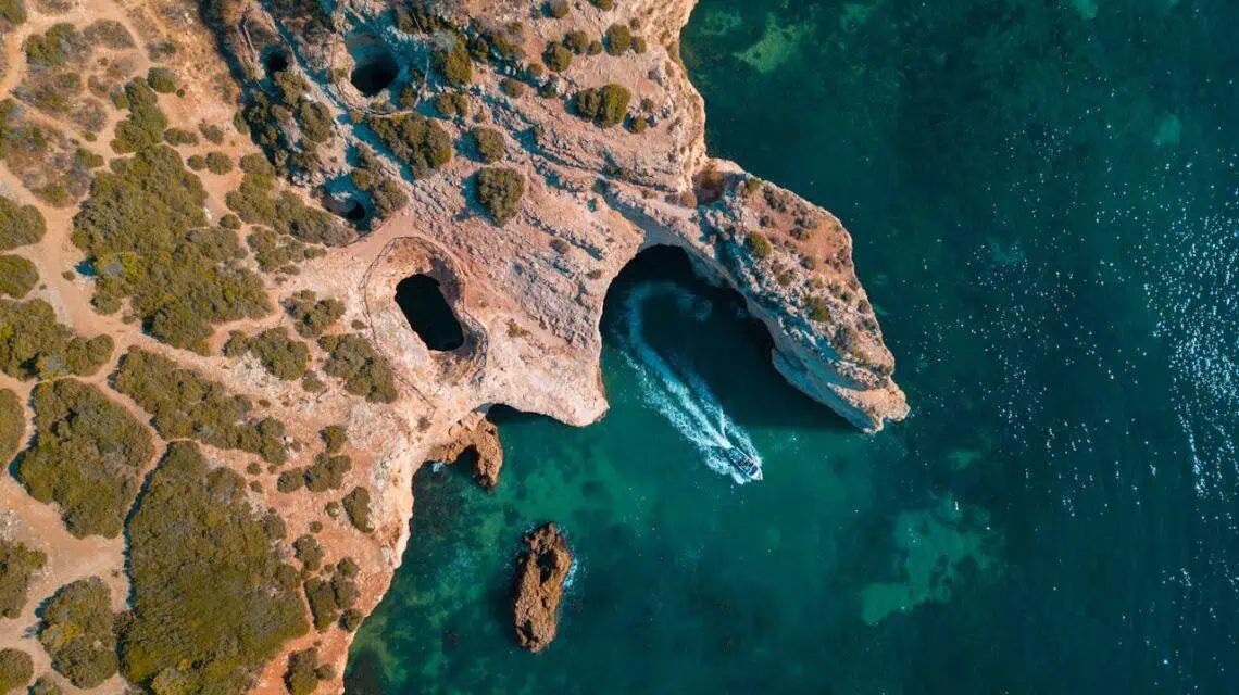 Photo by Mo Eid via Pexels.