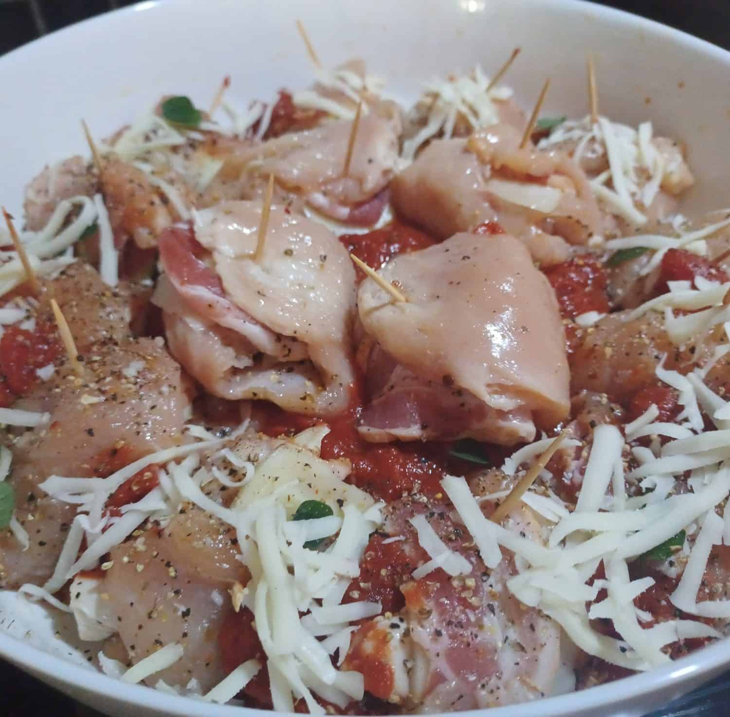 Chicken roll ready for the oven - Saffarazzi Gourmet Chicken Rolls with Bacon & Tomato