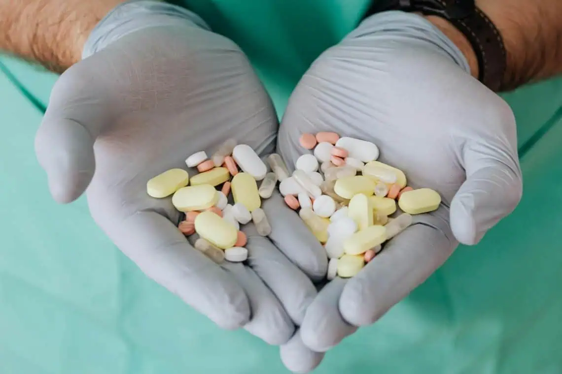 Medics Arrested in Midrand Stolen Drugs Spark Border Security Debate - Saffarazzi Medics Arrested in Midrand Stolen Drugs Spark Border Security Debate