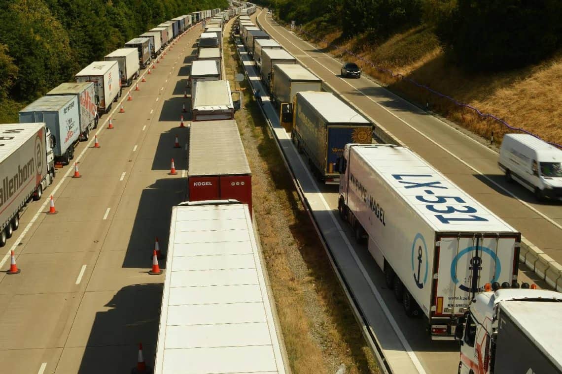 US Shutdown Sends Ripples Through Global Trade and South African Markets