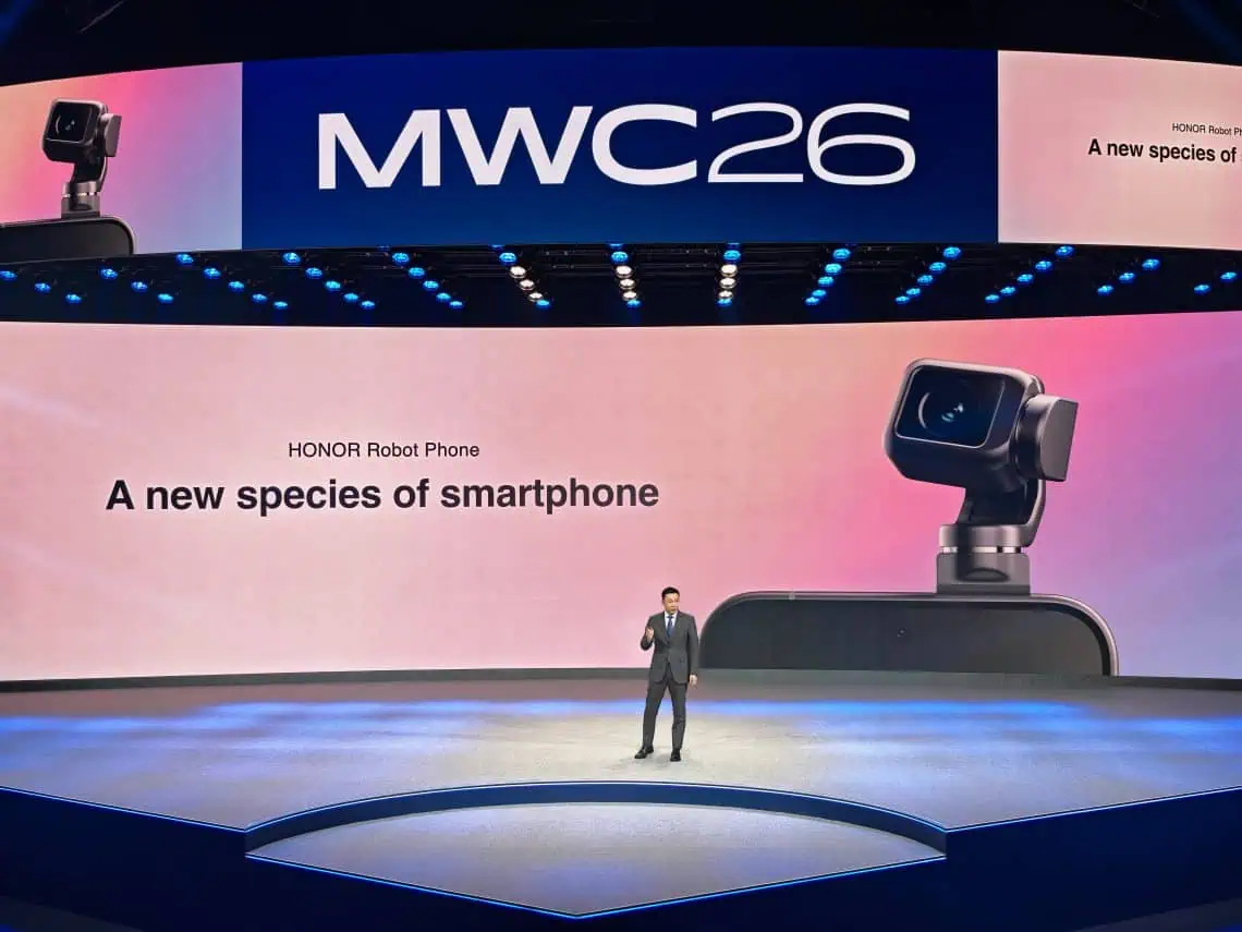 HONOR CEO Takes Center Stage at MWC 2026, While Robot Phone Praised for its Innovation and Integration of Intelligence - Saffarazzi HONOR CEO Takes Center Stage at MWC 2026, While Robot Phone Praised for its Innovation and Integration of Intelligence