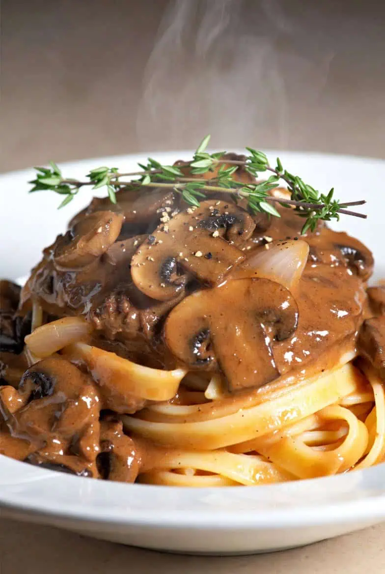 Rich Venison Stroganoff – Tender Game Meat in Luxurious Sauce - Saffarazzi Rich Venison Stroganoff – Tender Game Meat in Luxurious Sauce