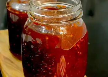 Tomato and Biltong Jam: A South African Twist on a Breakfast Classic - Saffarazzi Tomato and Biltong Jam: A South African Twist on a Breakfast Classic