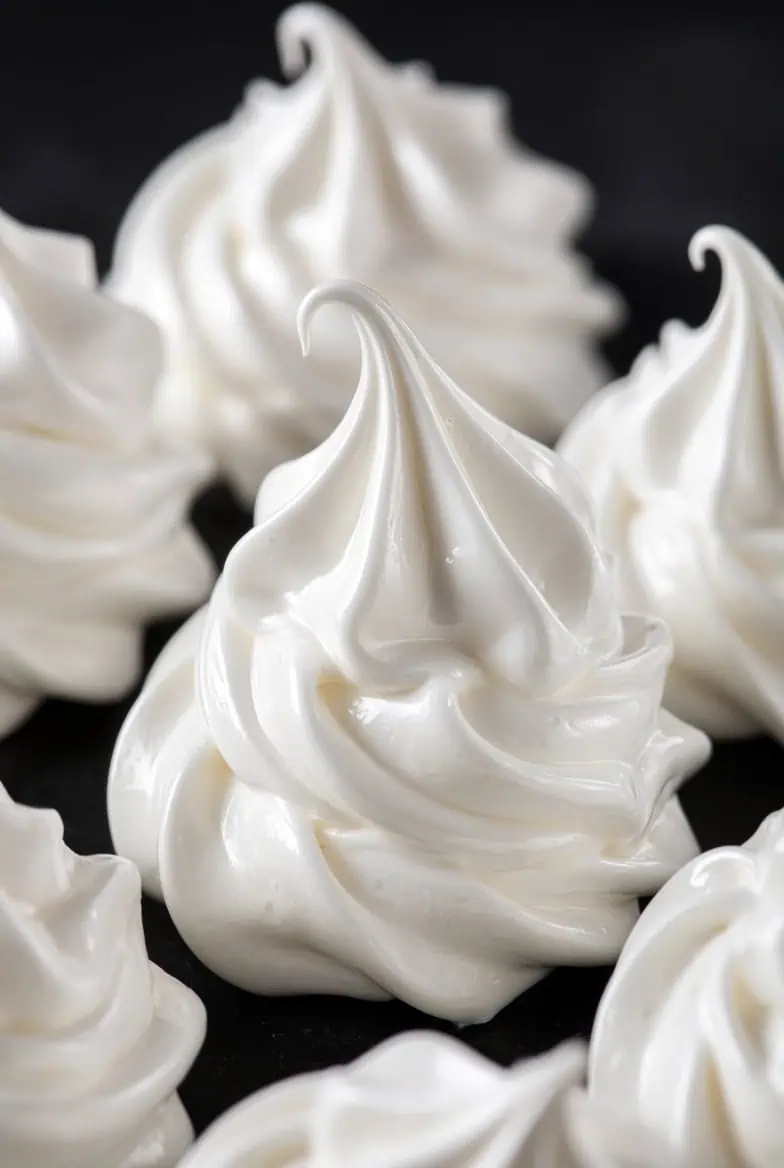 Meringue for Queen of Royal Puddings - Saffarazzi Meringue for Queen of Royal Puddings