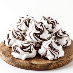 Dark Chocolate Swirl Meringue - Saffarazzi Dark Chocolate Swirl Meringue