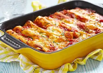 Easy Bully Beef Cannelloni Recipe with Creamy Cheese Sauce - Saffarazzi Easy Bully Beef Cannelloni Recipe with Creamy Cheese Sauce