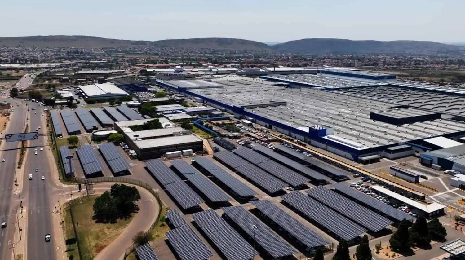 Aerial view of Ford Silverton plant with solar carports - Saffarazzi Aerial view of Ford Silverton plant with solar carports