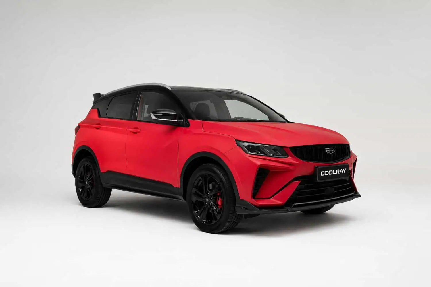 Geely Coolray compact SUV front three-quarter studio view - Saffarazzi Geely Coolray compact SUV front three-quarter studio view