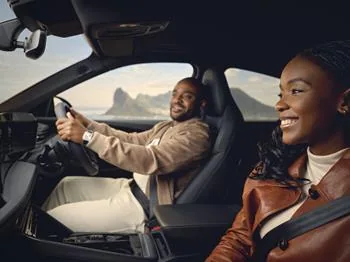 Audi Q5 interior with driver and front passenger - Saffarazzi Audi Q5 interior with driver and front passenger