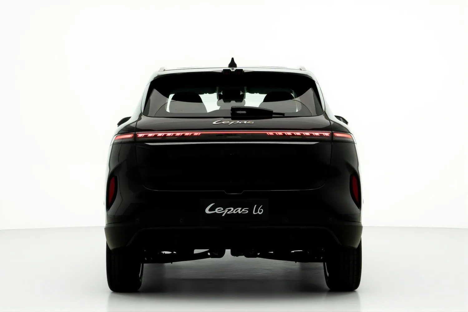 Black Lepas L6 mid-size SUV rear view - Saffarazzi Black Lepas L6 mid-size SUV rear view