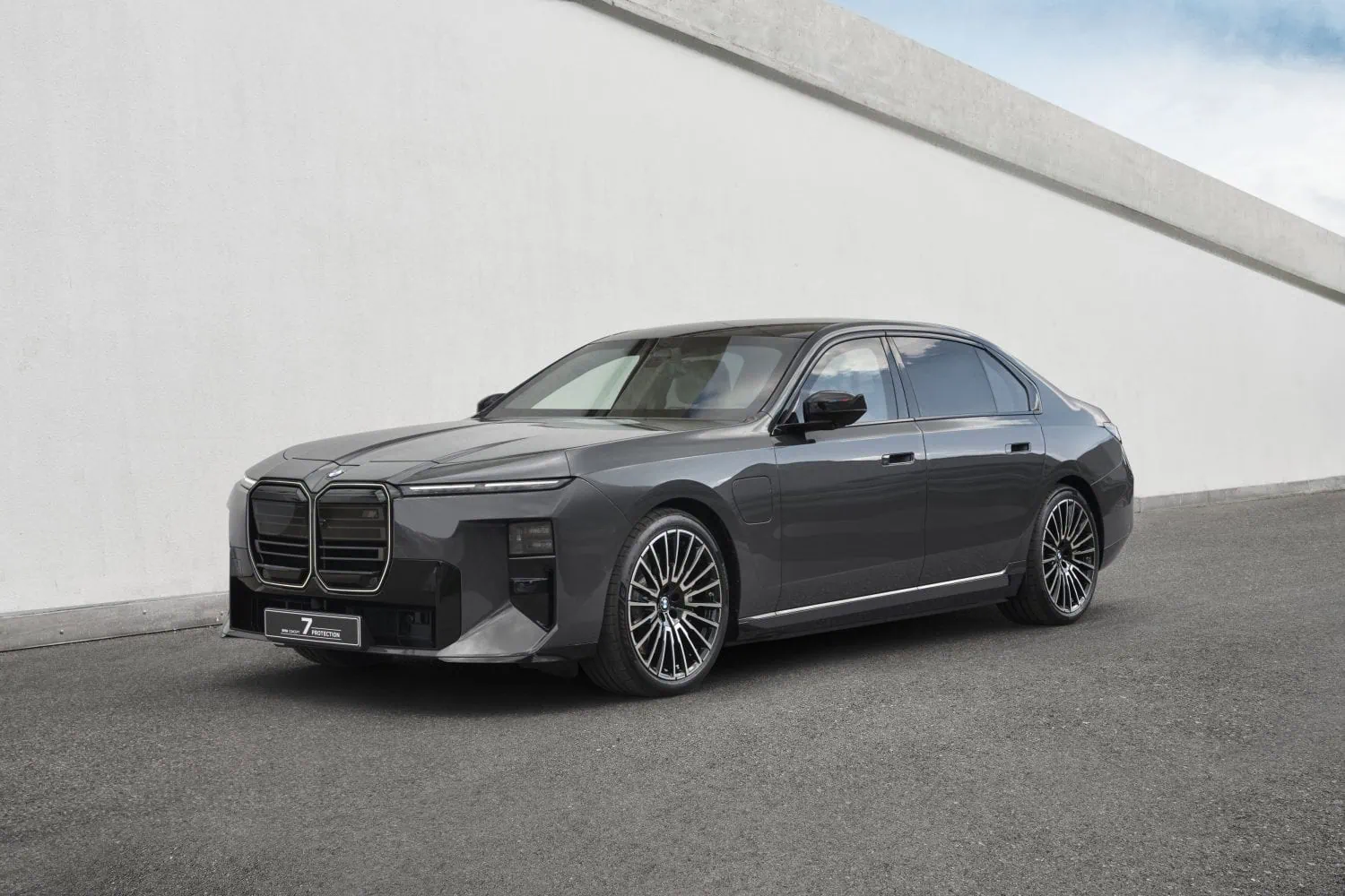 BMW Concept 7 Protection left front three-quarter view - Saffarazzi BMW Concept 7 Protection left front three-quarter view