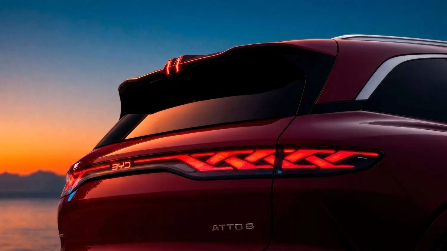 BYD ATTO 8 rear tail light and spoiler detail - Saffarazzi BYD ATTO 8 rear tail light and spoiler detail