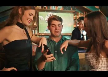 Chris Steyn - Ek Kom Jou Haal (Amptelike Musiekvideo)