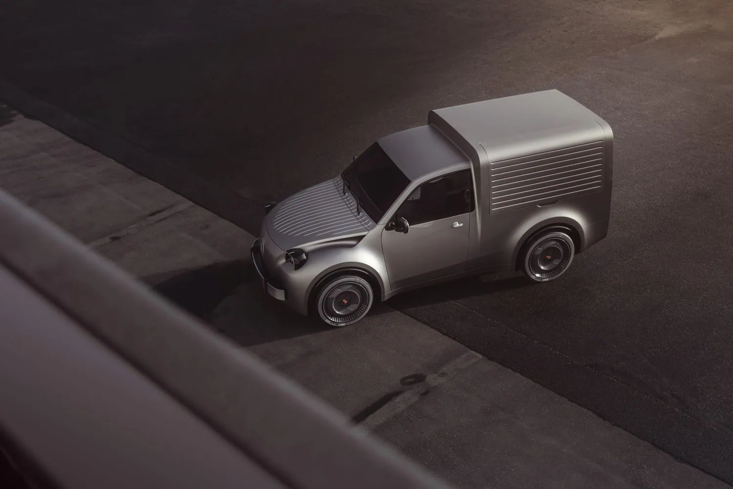 Citroën 2 CV Fourgonnette Concept overhead front view on tarmac - Saffarazzi Citroën 2 CV Fourgonnette Concept overhead front view on tarmac