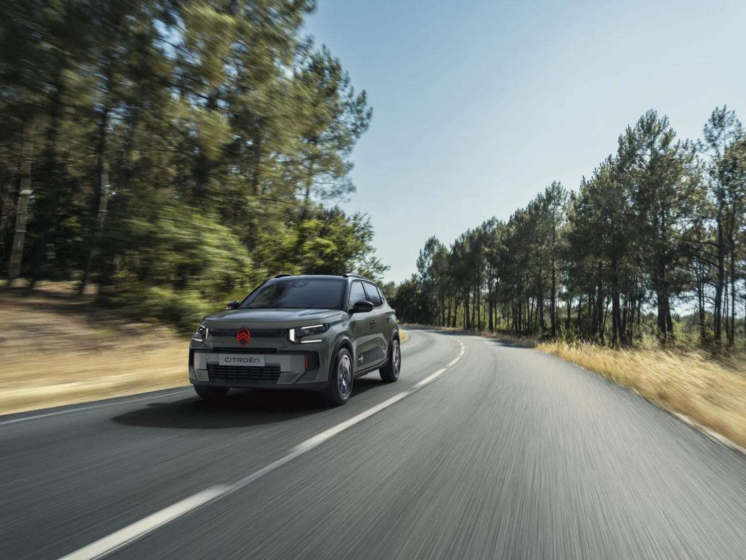 Citroën C3 OUTDOOR hatchback driving on forest road - Saffarazzi Citroën C3 OUTDOOR hatchback driving on forest road