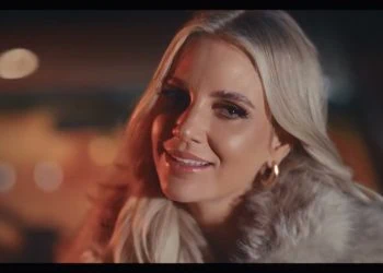 Demi Lee Moore & JACOBUS - Probeer (Amptelike Musiekvideo)