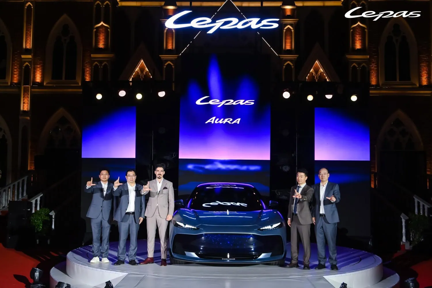 Lepas Aura unveiling ceremony - Saffarazzi Executives pose with Lepas Aura concept at launch.
