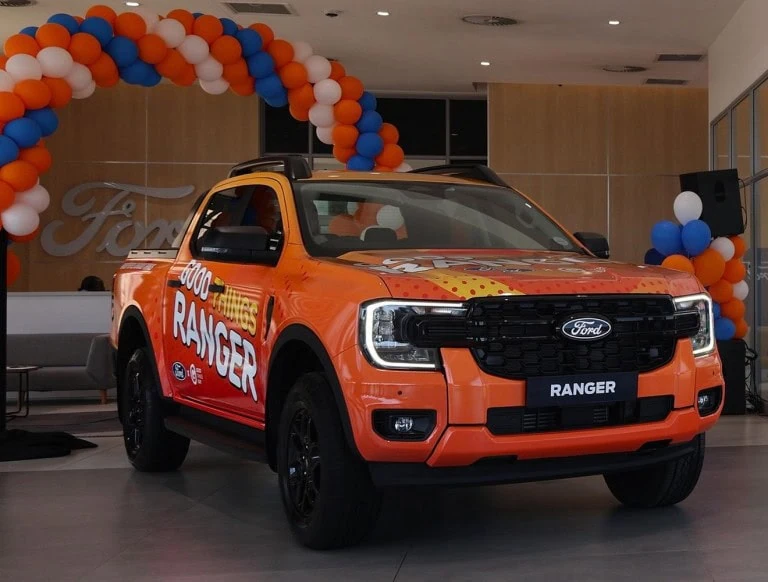 Ford Ranger in showroom - Saffarazzi Ford Ranger double cab bakkie in Good Things livery.