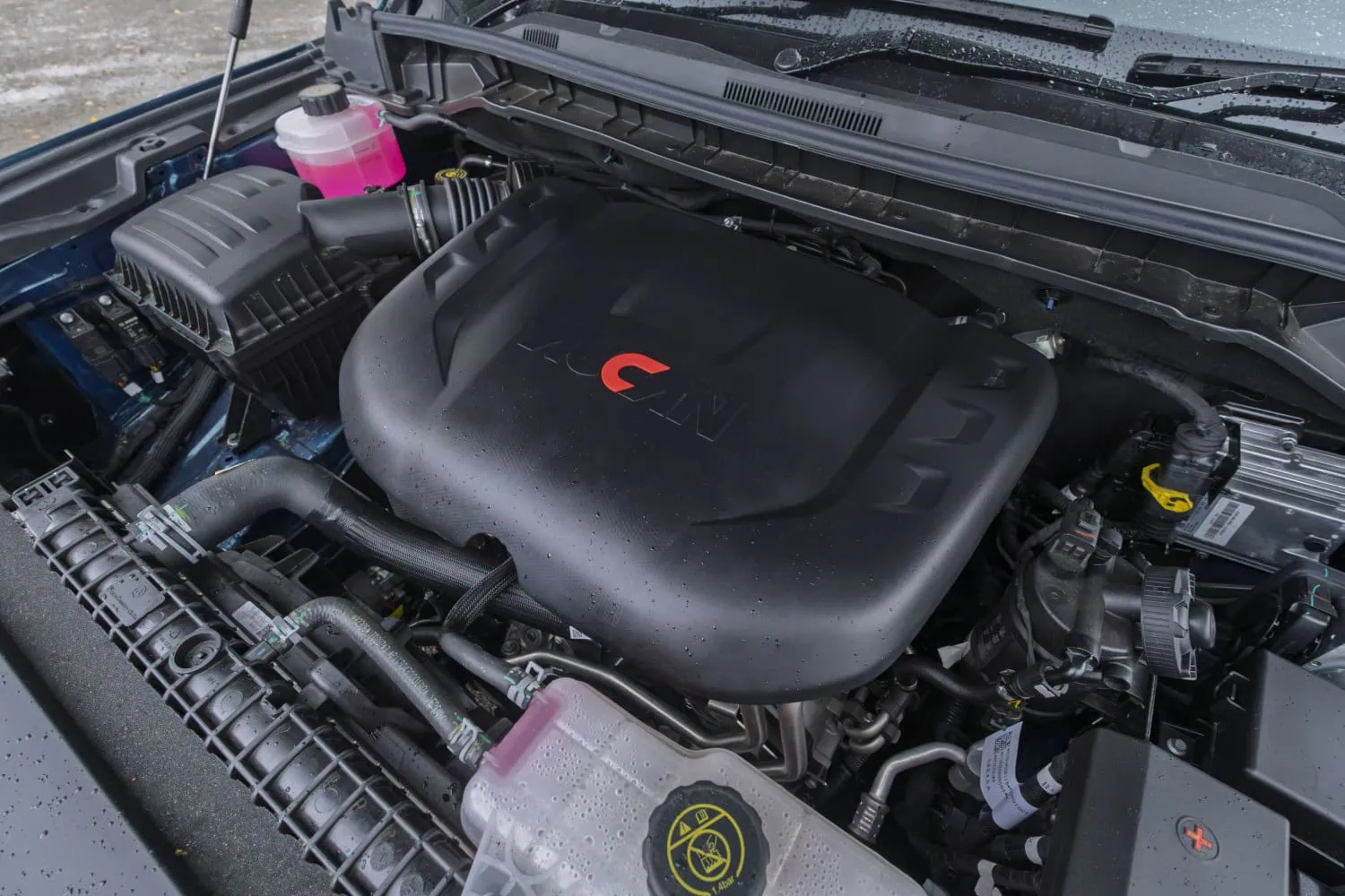 Foton Tunland engine - Saffarazzi Foton Tunland engine bay with diesel engine cover.