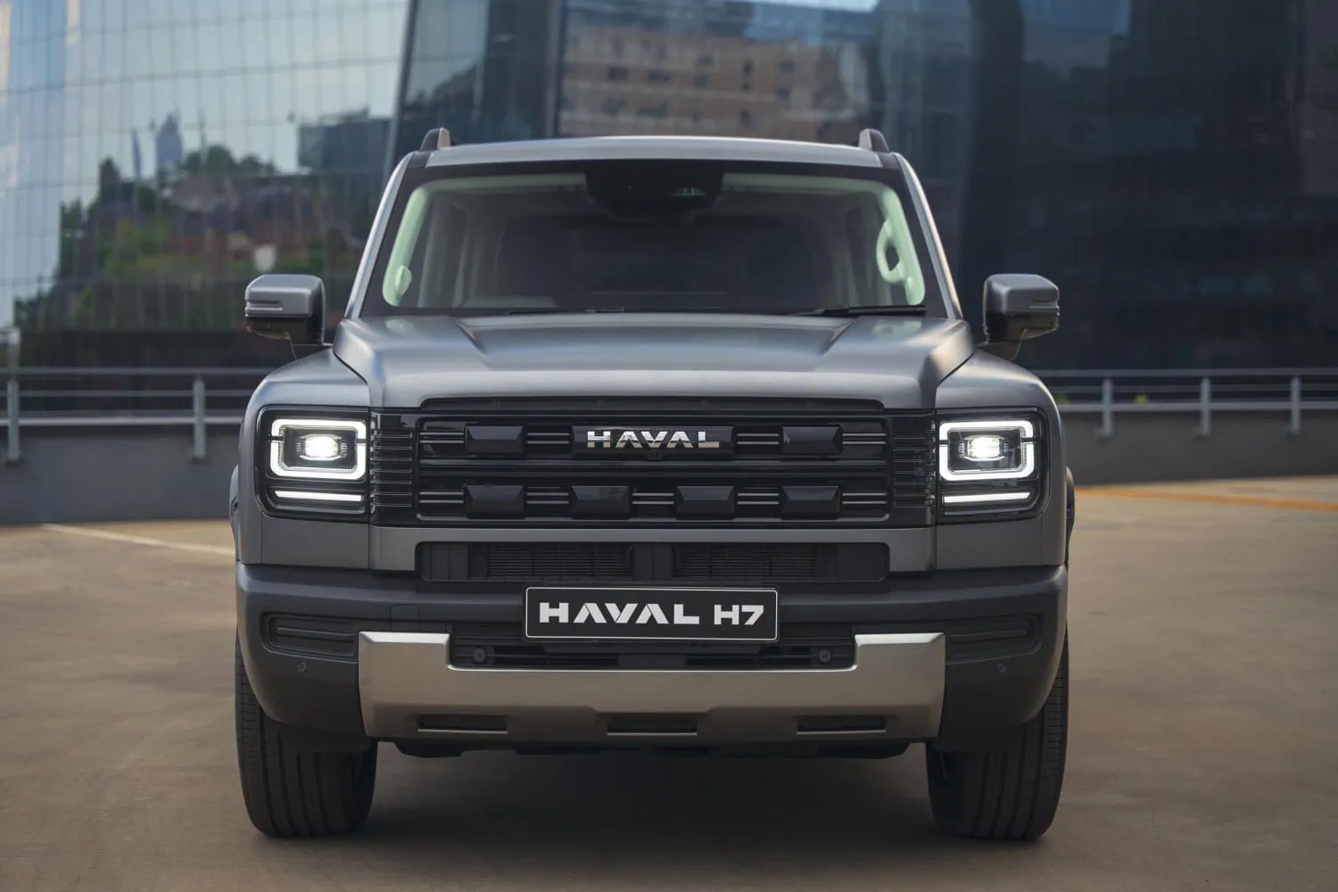 Haval H7 front - Saffarazzi GWM Haval H7 front view with grille and headlights.