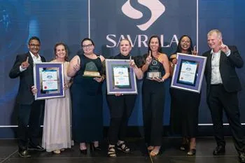 Hyundai award winners group - Saffarazzi Hyundai team posing with SAVRALA MOTY awards.