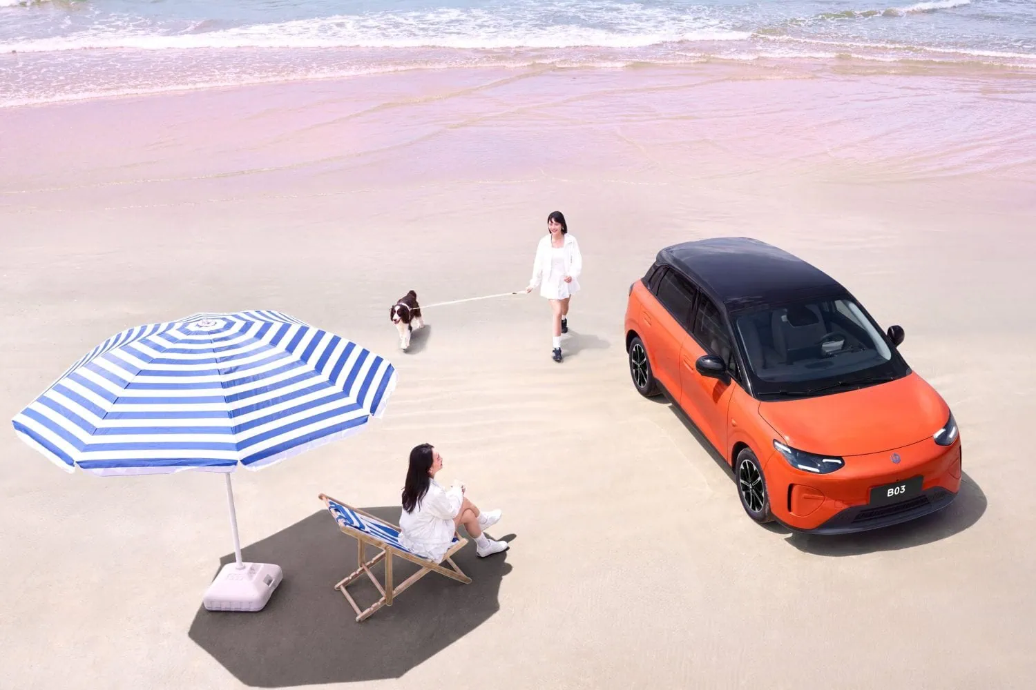 Leapmotor B03 electric hatchback parked on a beach - Saffarazzi Leapmotor B03 electric hatchback parked on a beach