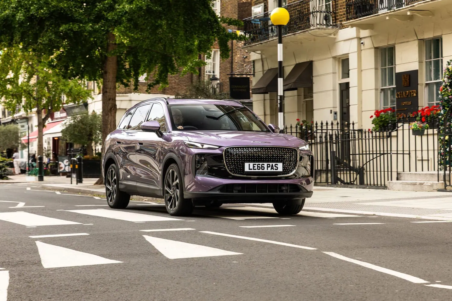 LEPAS SUV on London street - Saffarazzi LEPAS SUV crossing zebra stripes on a London street.