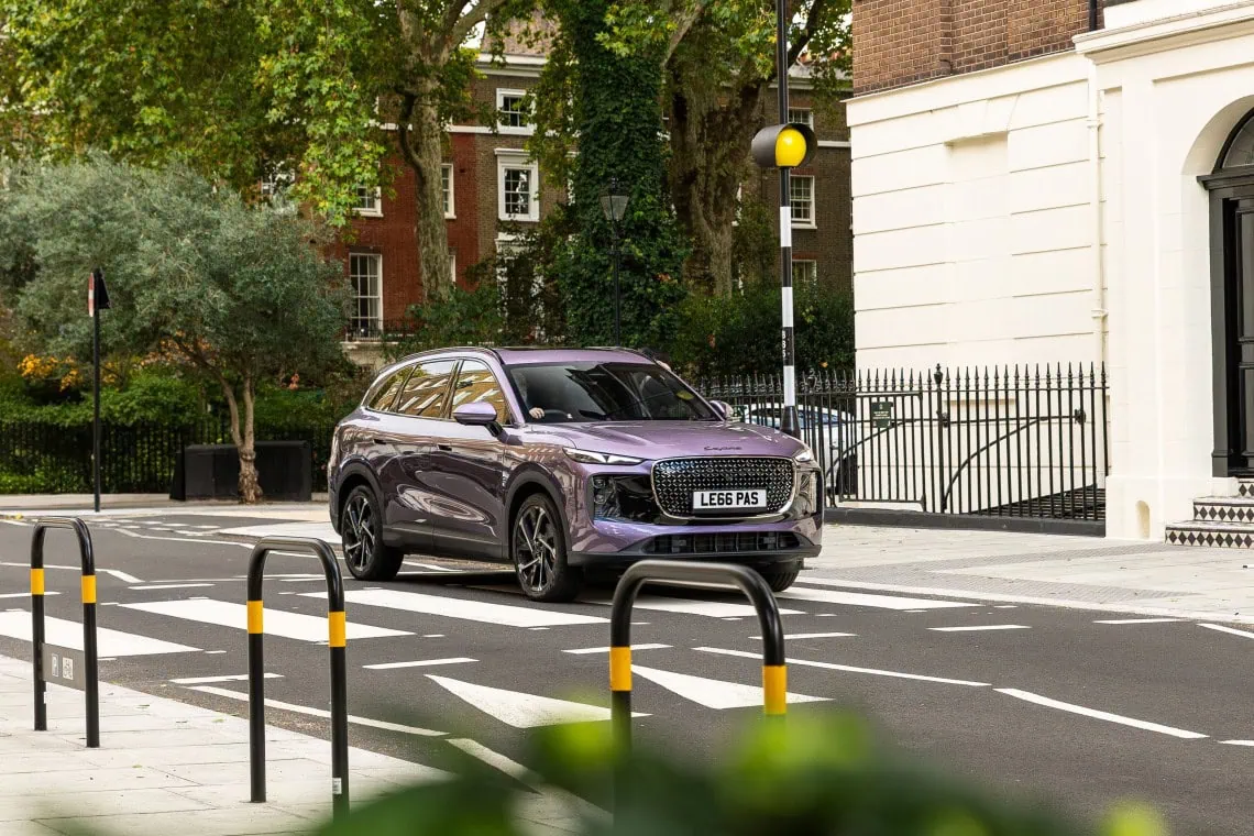 LEPAS SUV at crossing - Saffarazzi LEPAS SUV turning at a London zebra crossing.