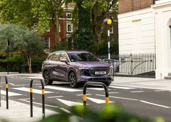 LEPAS SUV at crossing - Saffarazzi LEPAS SUV turning at a London zebra crossing.