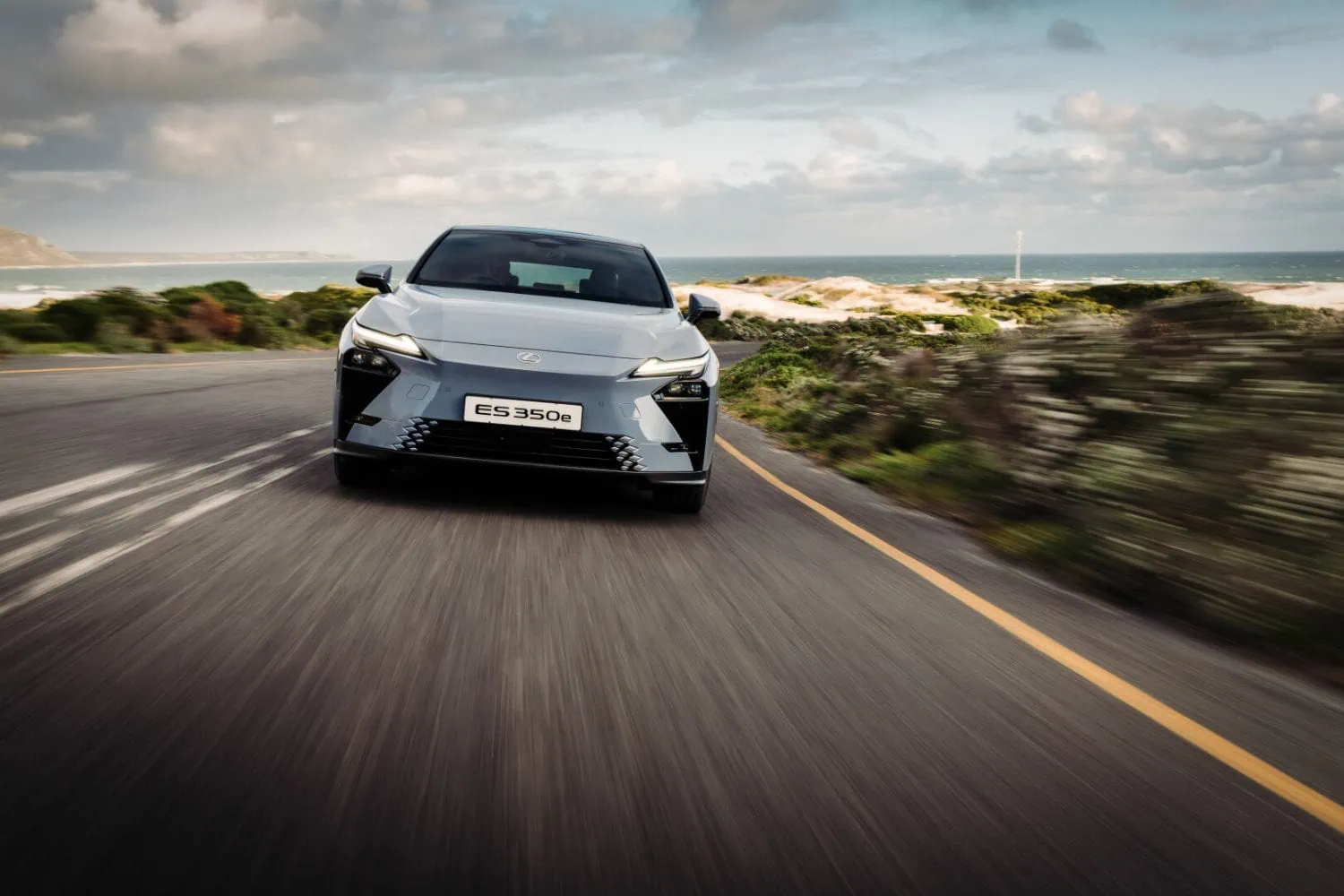 Lexus ES 350e driving on coastal road - Saffarazzi Lexus ES 350e driving on coastal road